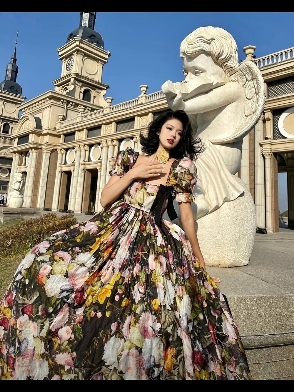 Selkie dress in the "Fête des Fleurs"